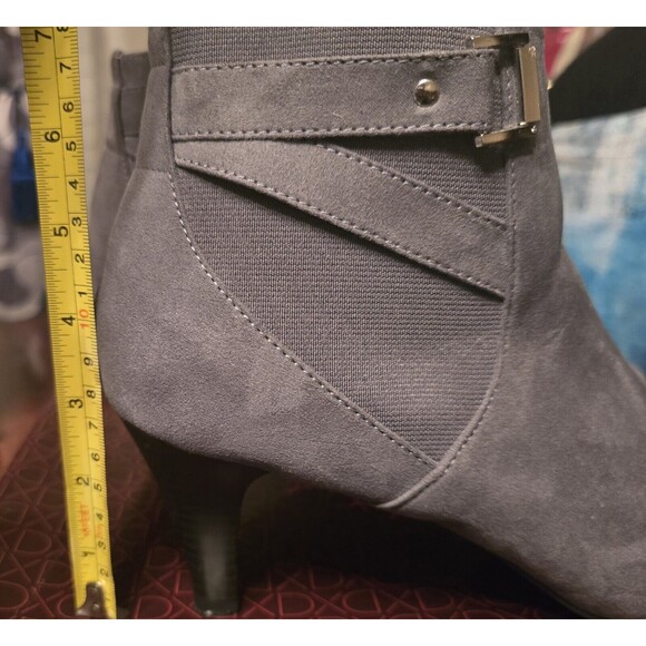 Dexflex Comfort Boots Size 11 Ankle Booties Gray Grey Faux Suede Heels Preowned - Picture 5 of 6